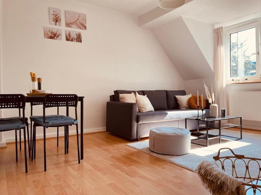 Gemutliche & Komplett Ausgestattete Residenz Essen Esterno foto