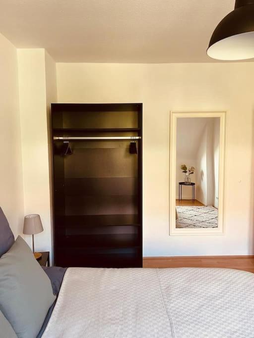 Gemutliche & Komplett Ausgestattete Residenz Essen Esterno foto